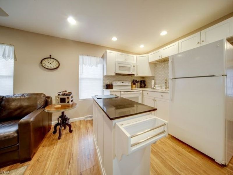 4884 Francis Street, Geneva on the Lake, OH 44041 Photo 17