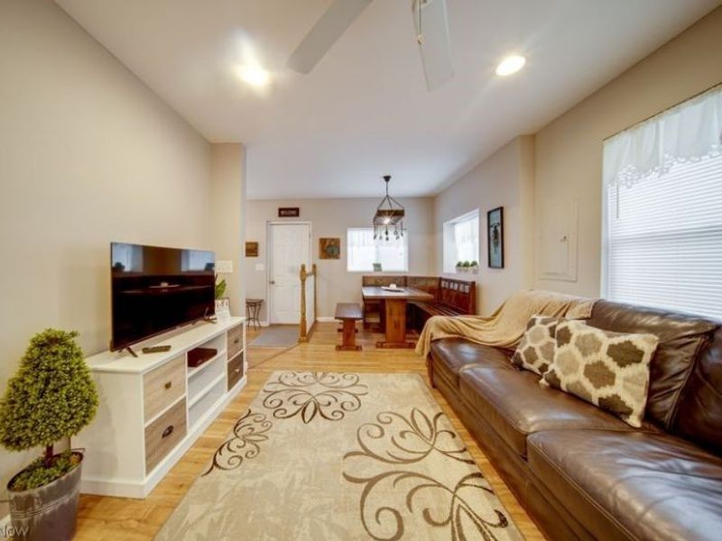 4884 Francis Street, Geneva on the Lake, OH 44041 Photo 8