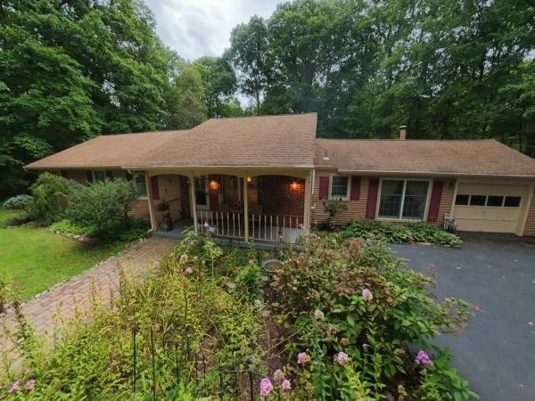 81 Possaghi Rd, Hampton, NJ 07860