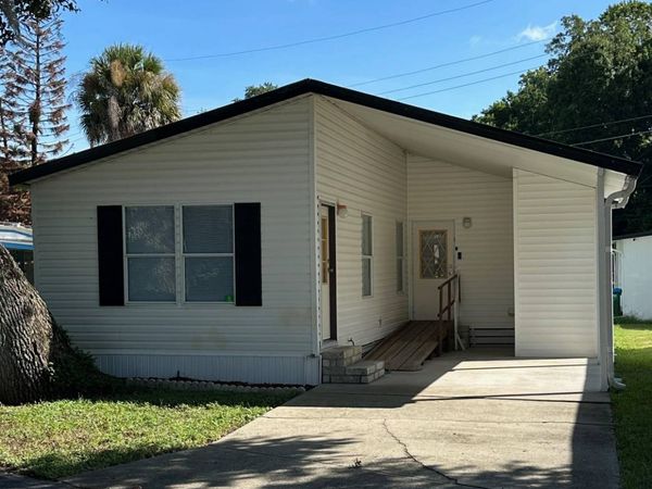 870 East Colonial Cir, Daytona Beach, FL 32117