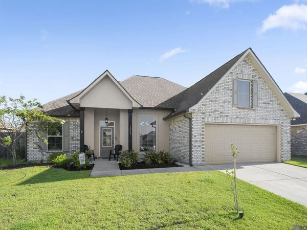1559 Rangeland Ave, Zachary, LA 70791