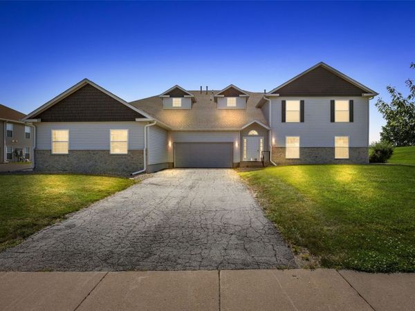 4630 Westchester Drive NE, Unit C, Cedar Rapids, IA 52402