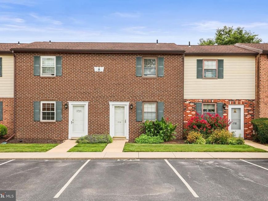 1713 Baron Drive, York, PA 17408 Main Photo