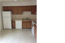 8021 Thelen Street photo 4