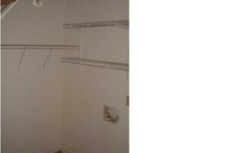 8021 Thelen Street photo 4