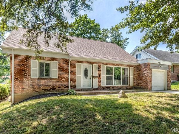 7032 Canton Avenue, University City, MO 63130