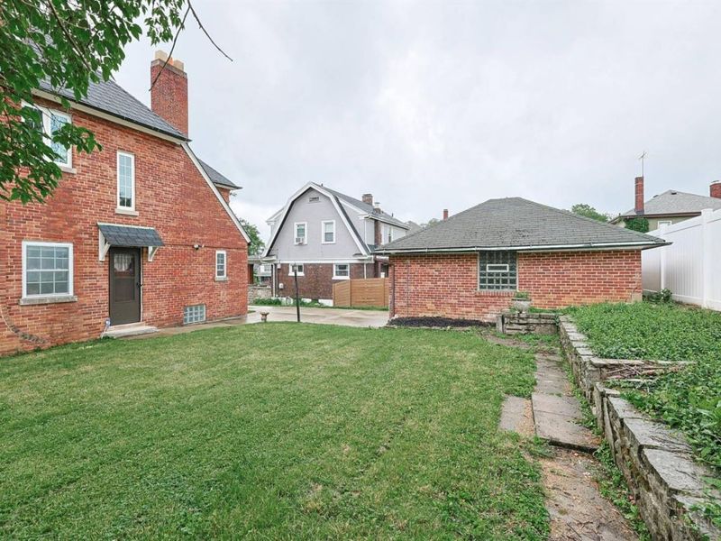 2003 Crane Avenue, Cincinnati, OH 45207 Photo 36