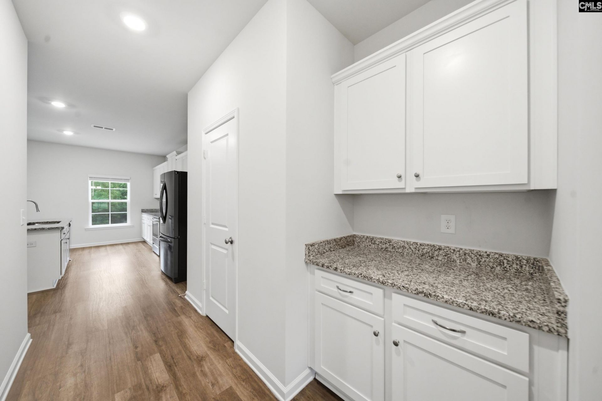 351 S Hampton Road Photo 12