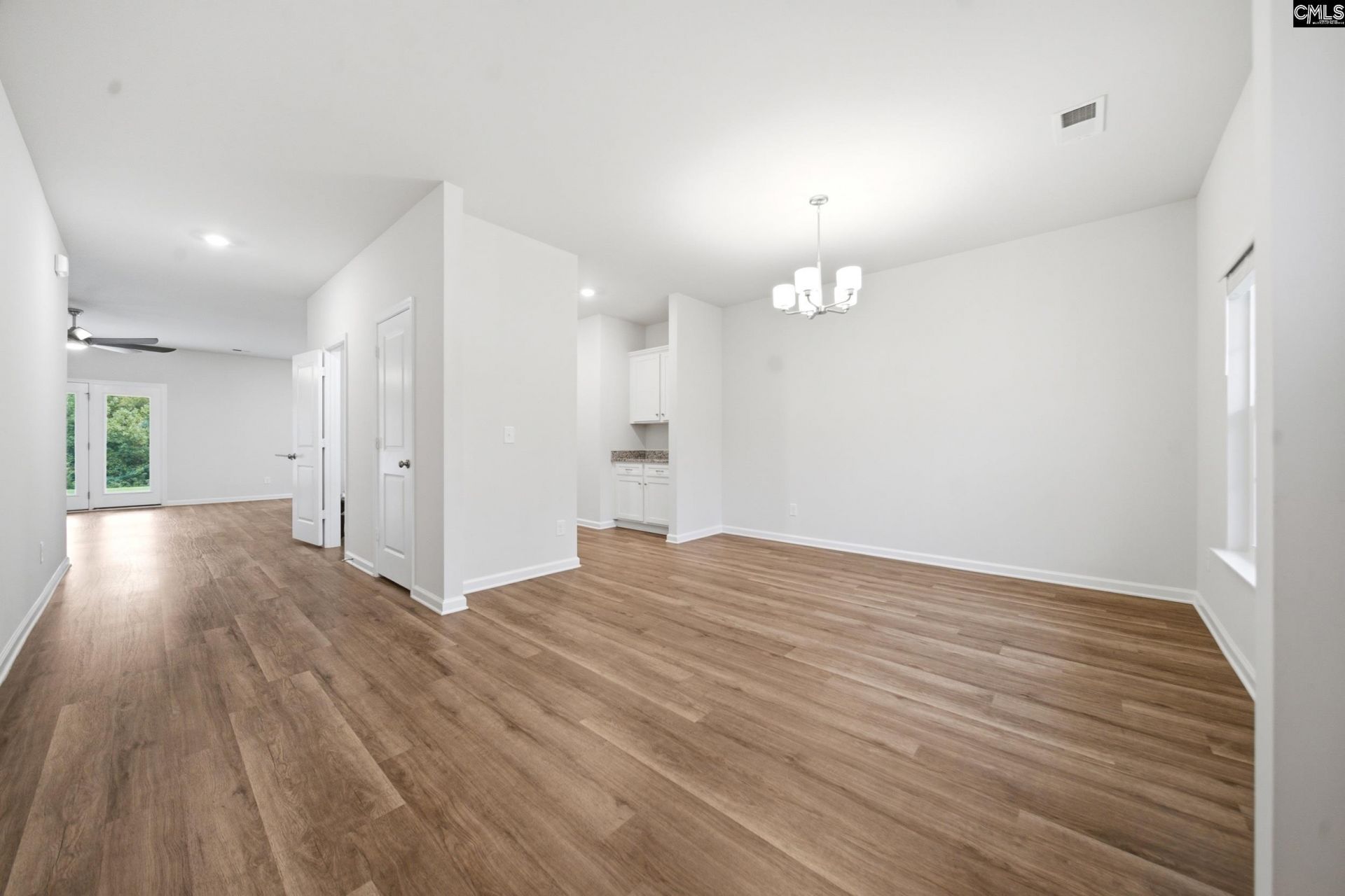 351 S Hampton Road Photo 13