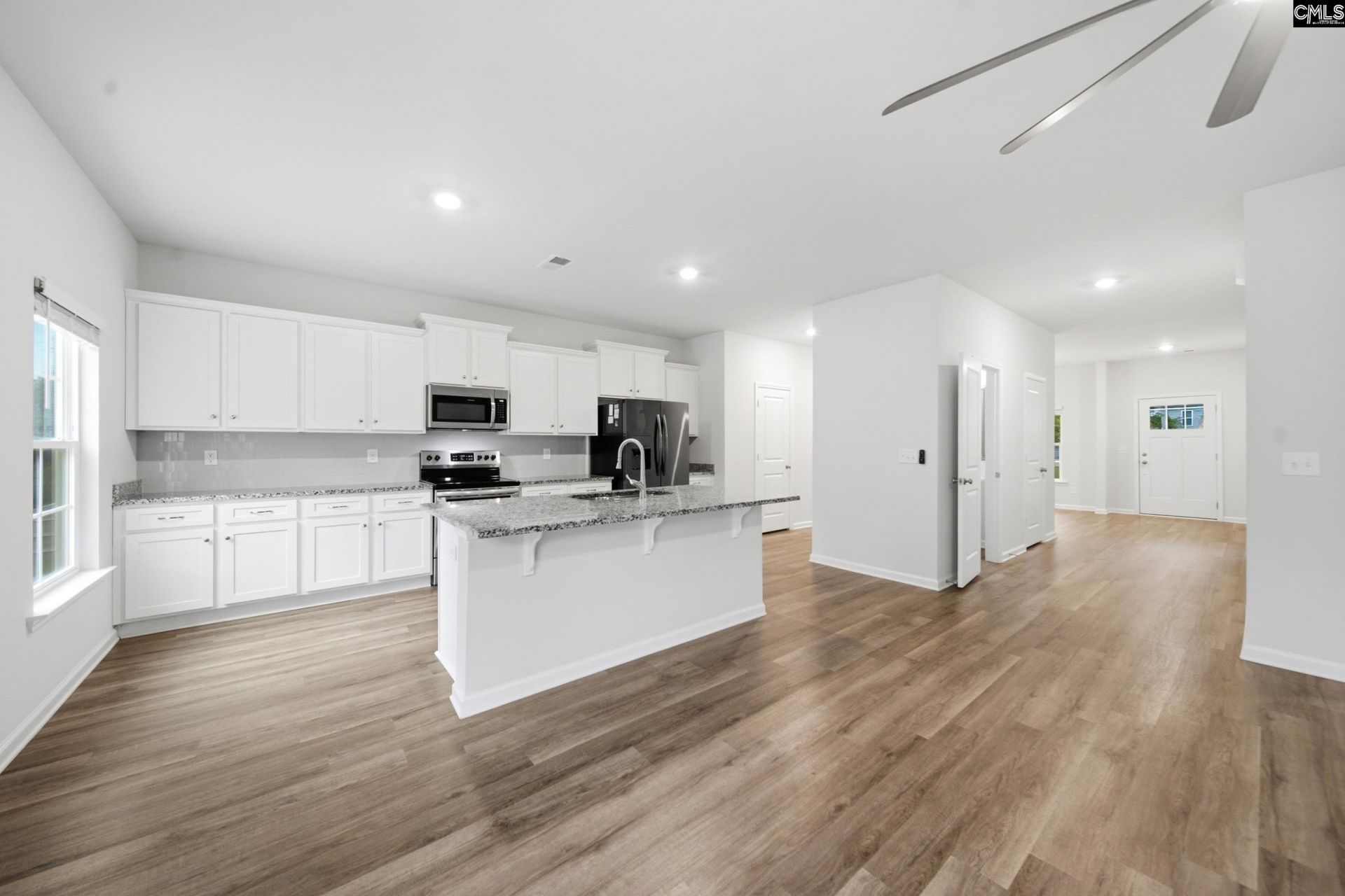 351 S Hampton Road Photo 6
