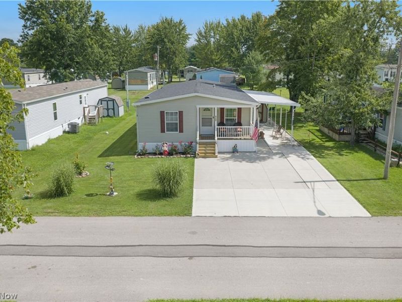 4790 Scenic Drive, Ravenna, OH 44266 Photo 2
