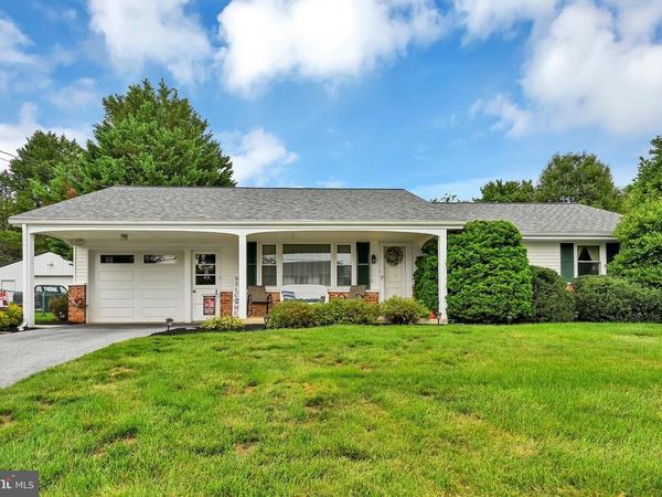 3455 CORONET AVENUE, LANCASTER, PA 17601