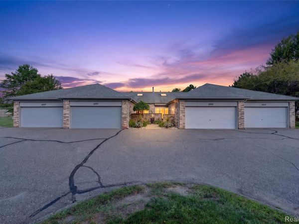 14715 Holly Court, Shelby Township, Mi 48315