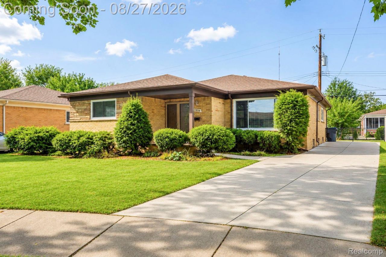 15210 Oakwood Drive, Oak Park, Mi 48237 Main Photo