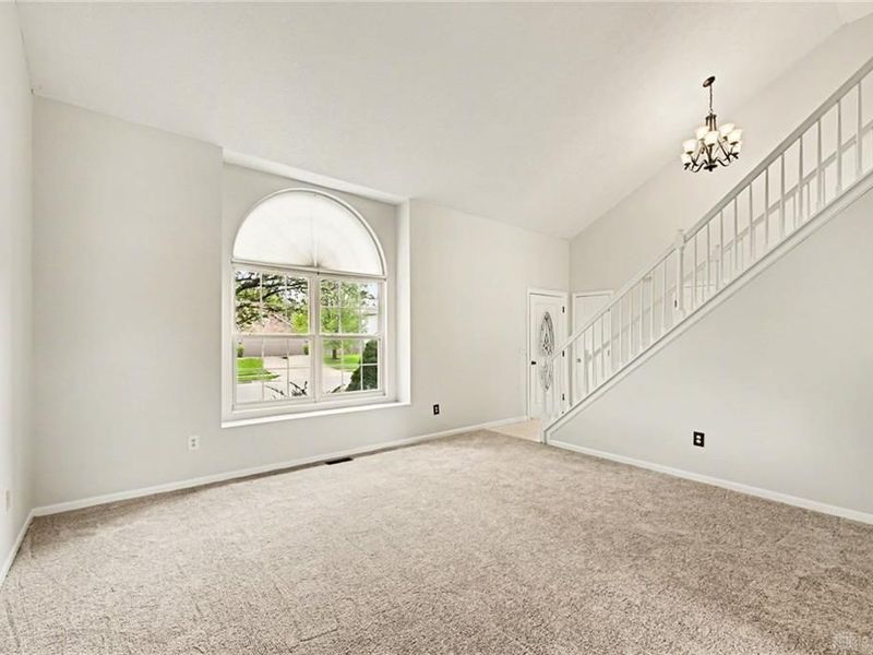 1000 Lofton Drive, Clayton, OH 45315 Photo 4