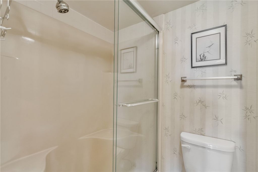 25 Plantation Drive, Unit 203, Vero Beach, FL 32966 Photo