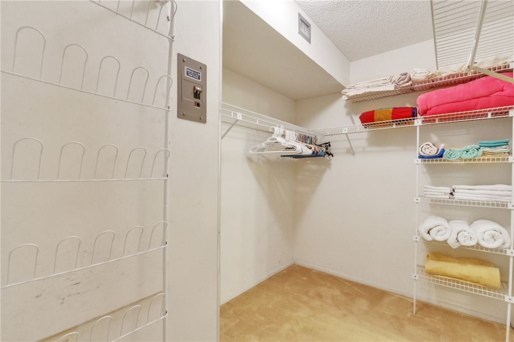 25 Plantation Drive, Unit 203, Vero Beach, FL 32966 Photo
