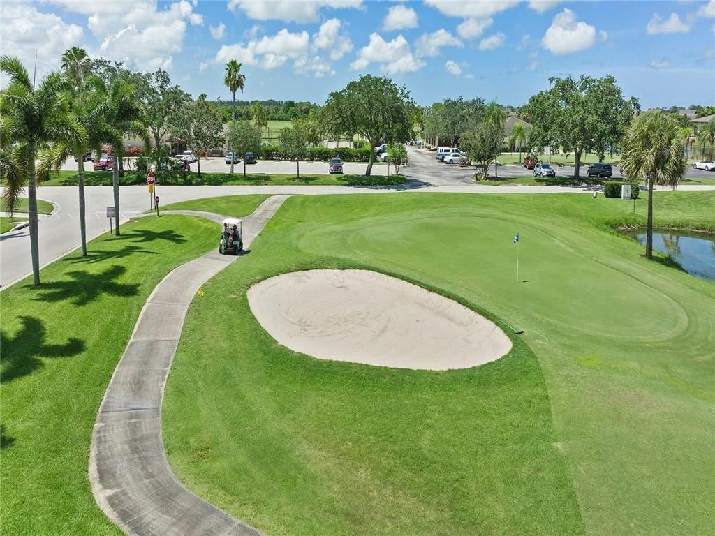25 Plantation Drive, Unit 203, Vero Beach, FL 32966 Photo