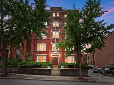 427 Hopkins Street, Unit 8, Cincinnati, OH 45203