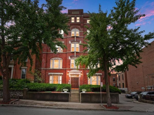 427 Hopkins Street, Unit 8, Cincinnati, OH 45203