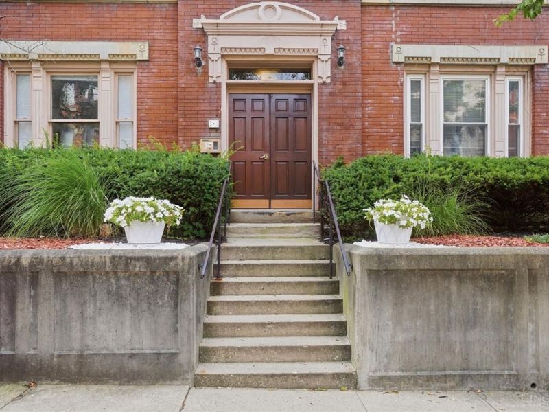 427 Hopkins Street, Unit 8, Cincinnati, OH 45203 Photo 4