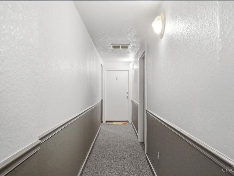 427 Hopkins Street, Unit 8, Cincinnati, OH 45203 Photo 6