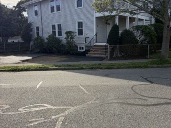 80 Willet St, Unit 1, Quincy, MA 02170