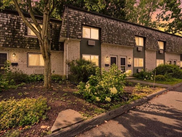 73 Bridge St, Unit 6, Northampton, MA 01039