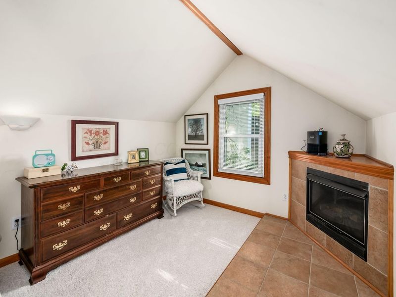 128 E Royal Forest Boulevard, Columbus, OH 43214 Photo 27