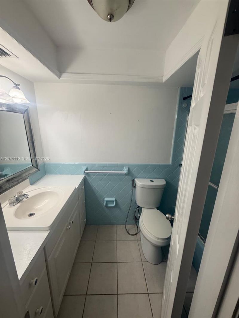 129 E Lake Dr, Lehigh Acres, FL 33936 Photo