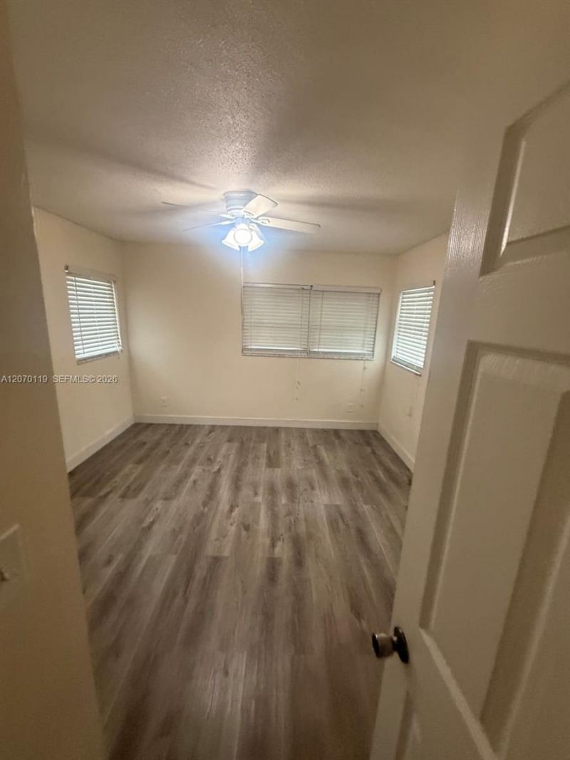 129 E Lake Dr, Lehigh Acres, FL 33936 Photo