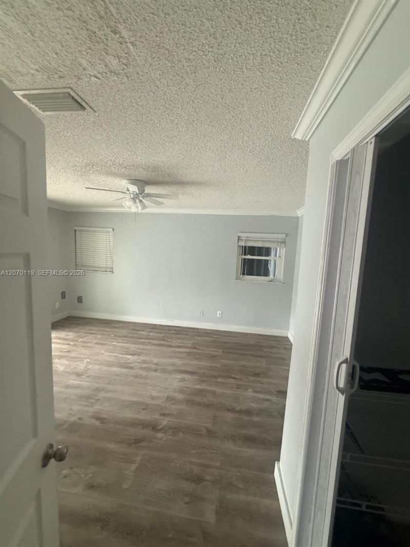 129 E Lake Dr, Lehigh Acres, FL 33936 Photo