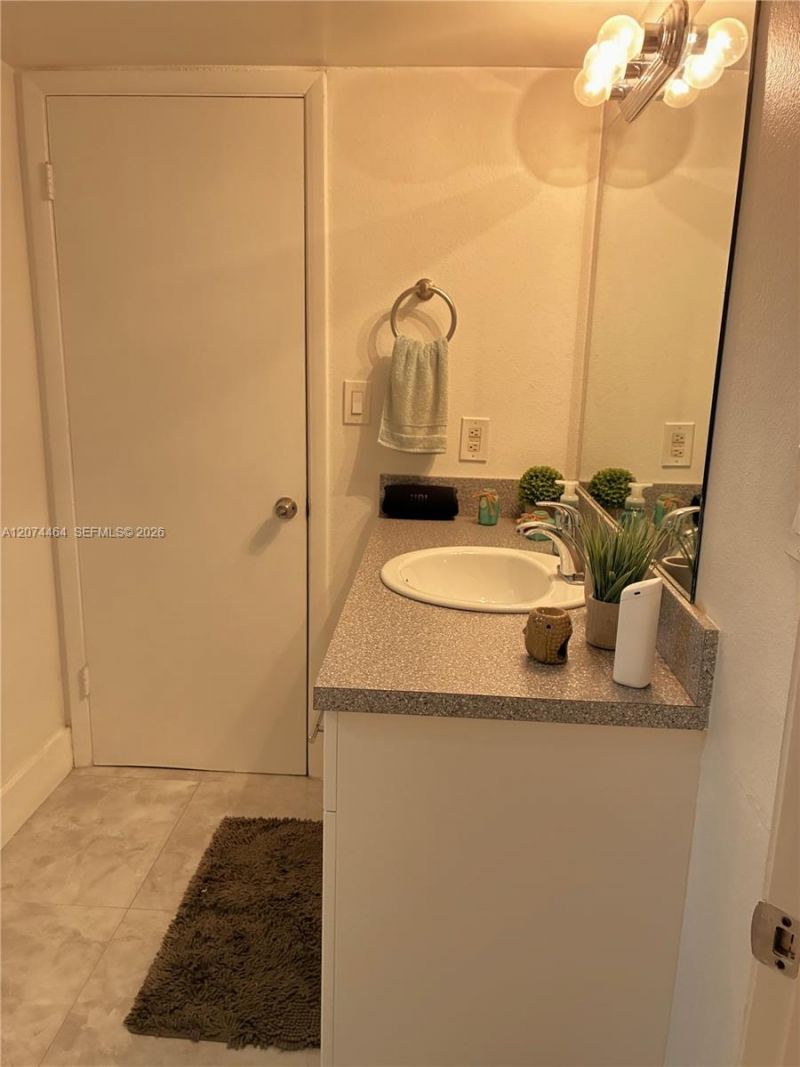 15591 SW 105th Ter , Unit 518, Miami, FL 33196 Photo