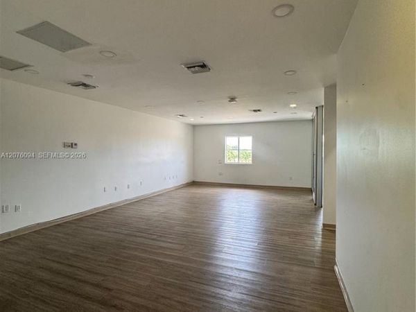 7490 SW 23rd St , Unit 203, Miami, FL 33155