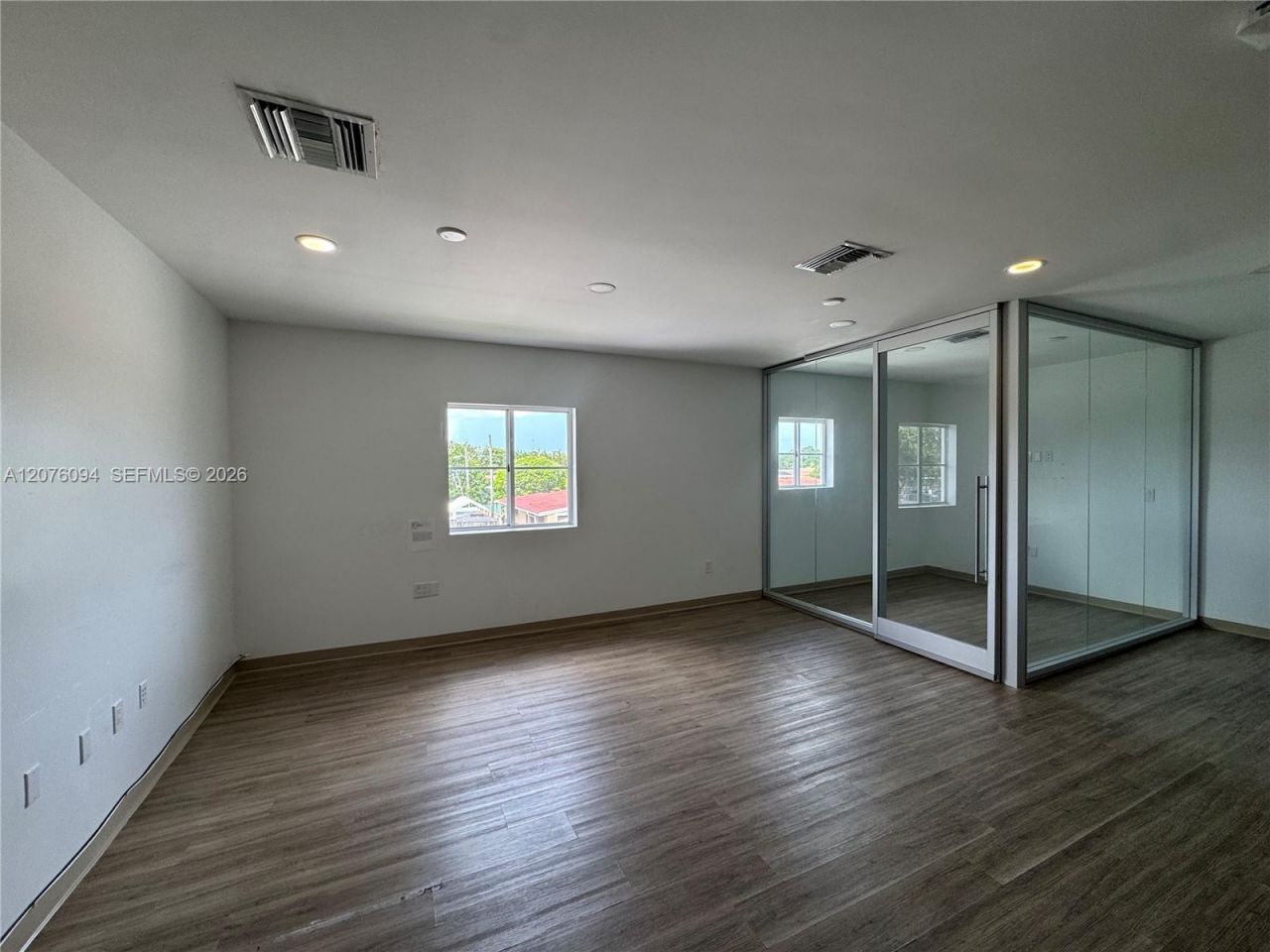 7490 SW 23rd St , Unit 203, Miami, FL 33155 Photo