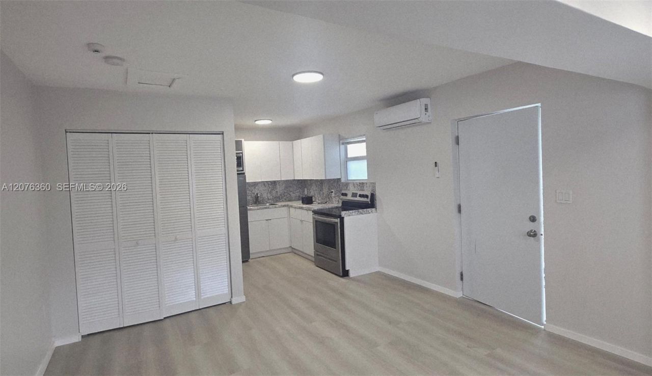 450 NE 62nd St, Miami, FL 33138 Photo