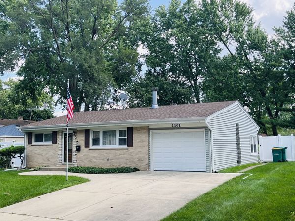 1101 ANTHONY Road , Wheeling, IL 60090