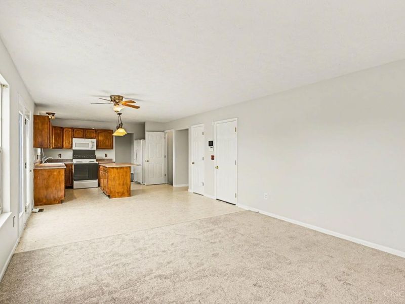 1000 Lofton Drive, Englewood, OH 45315 Photo 13