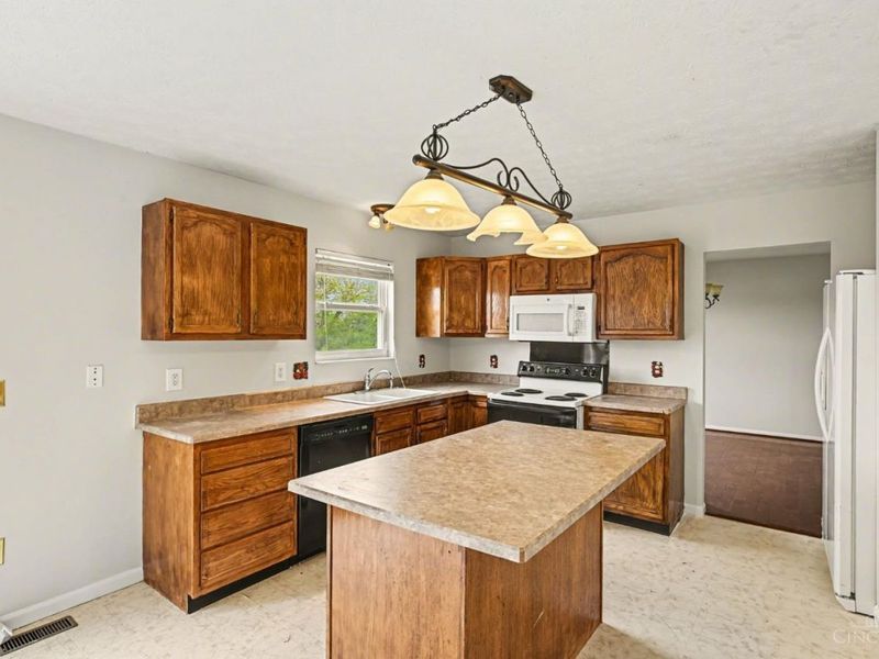 1000 Lofton Drive, Englewood, OH 45315 Photo 14