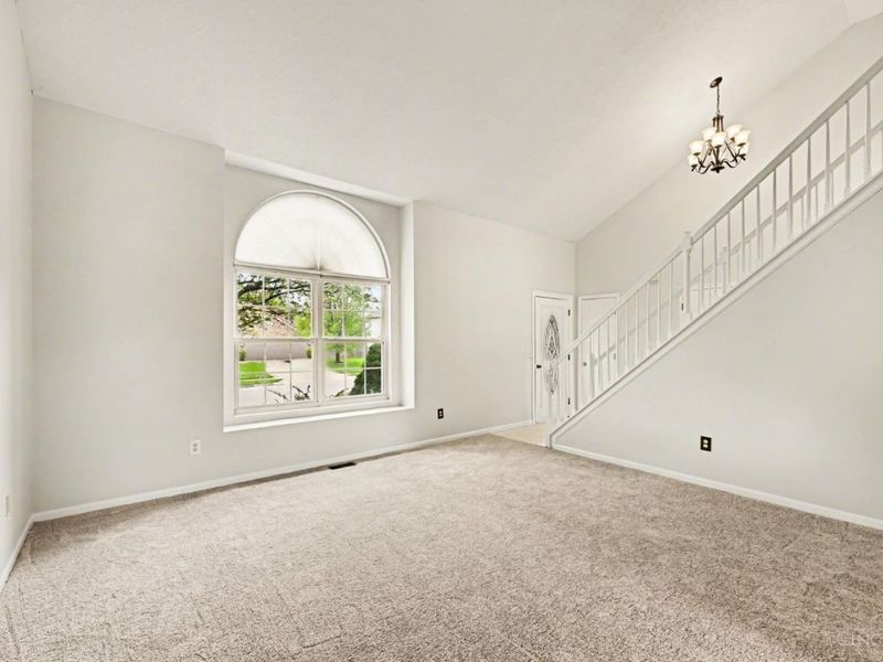 1000 Lofton Drive, Englewood, OH 45315 Photo 4
