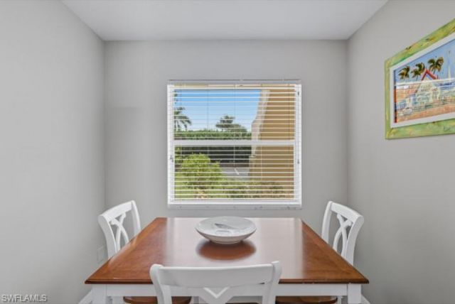145 Robin Hood Cir, Unit 104, Naples, FL 34104 Photo