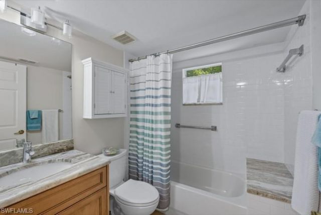 145 Robin Hood Cir, Unit 104, Naples, FL 34104 Photo