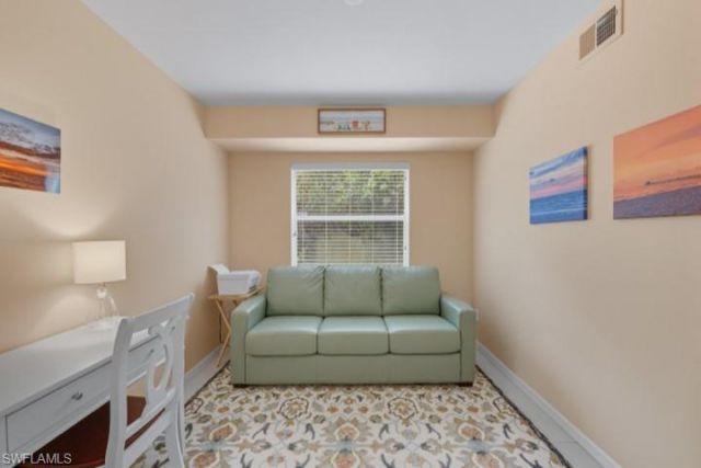 145 Robin Hood Cir, Unit 104, Naples, FL 34104 Photo