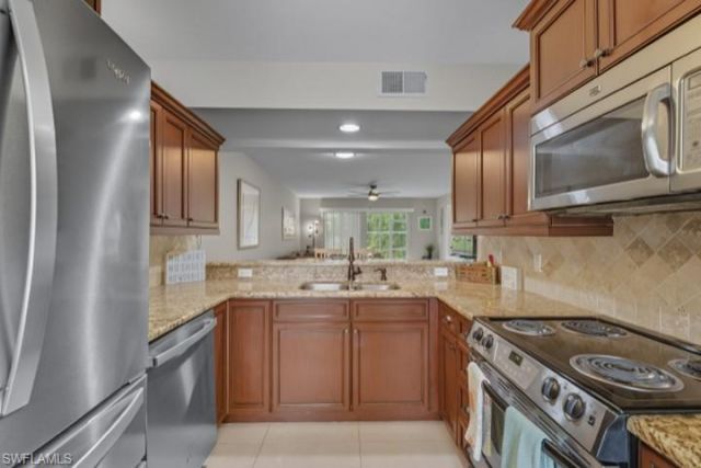 145 Robin Hood Cir, Unit 104, Naples, FL 34104 Photo