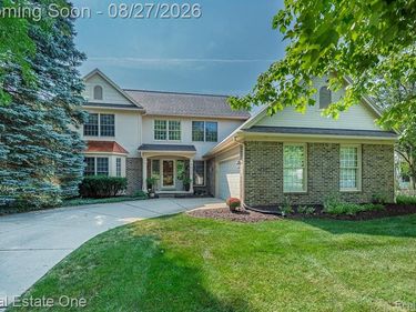 1026 Pointe Place Boulevard, Rochester, Mi 48307