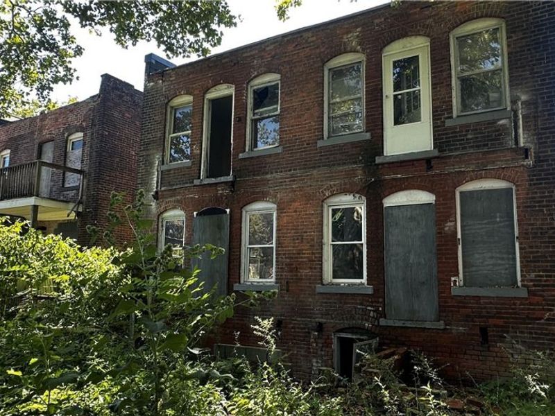 1055 Addison Road, Cleveland, OH 44103 Photo 4