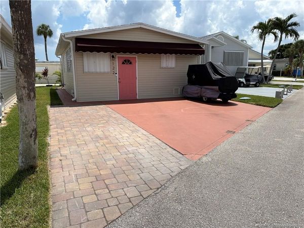 122 Nettles Boulevard , Jensen Beach, FL 34957