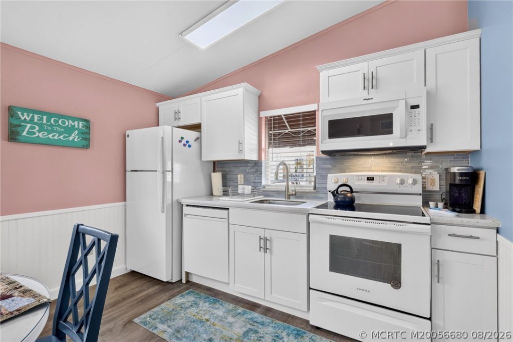 122 Nettles Boulevard , Jensen Beach, FL 34957 Photo