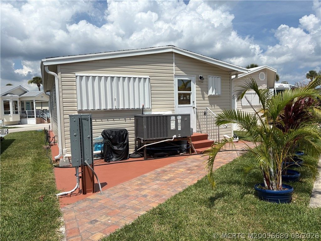 122 Nettles Boulevard , Jensen Beach, FL 34957 Photo