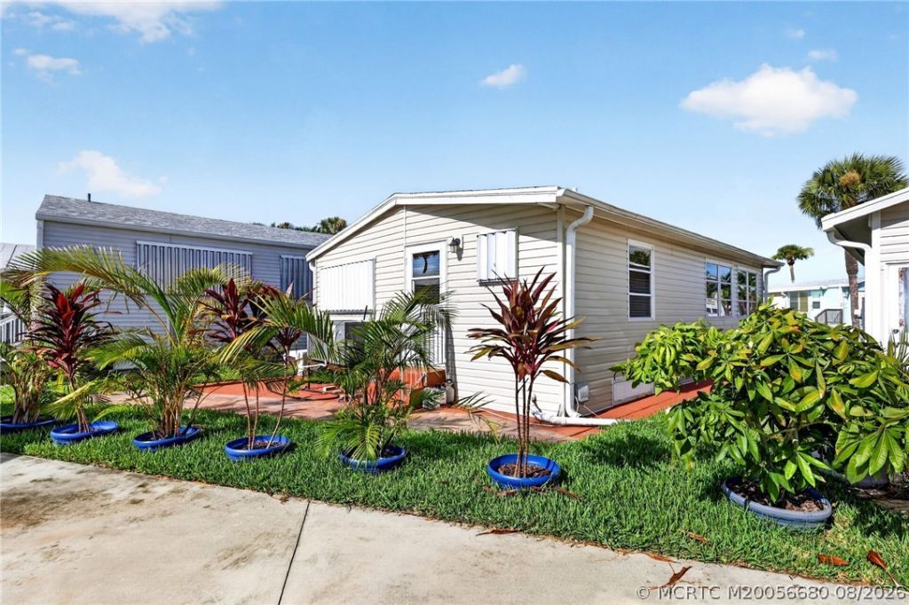 122 Nettles Boulevard , Jensen Beach, FL 34957 Photo
